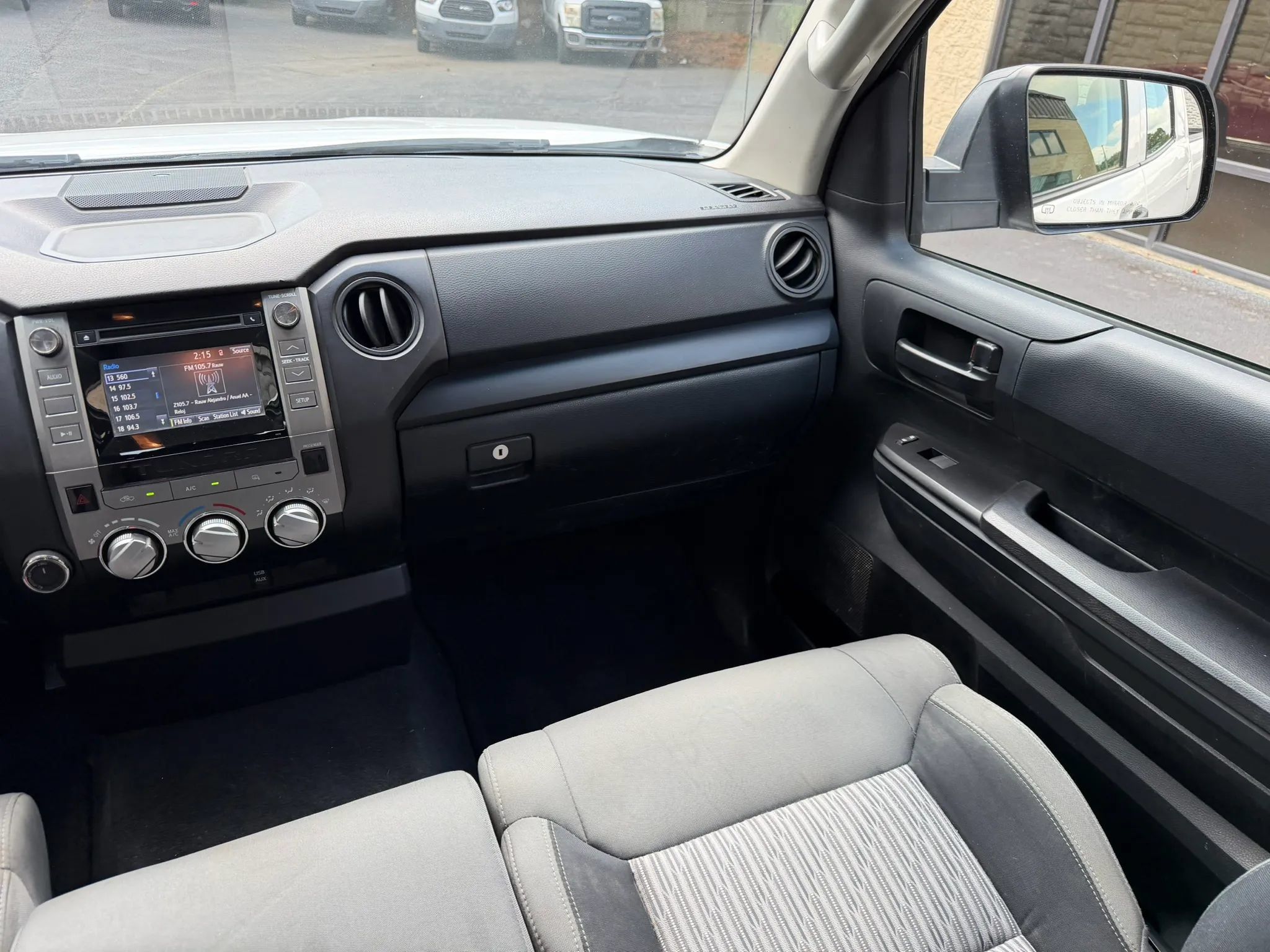 Used 2017 Toyota Tundra SR AWD/4WD image 12
