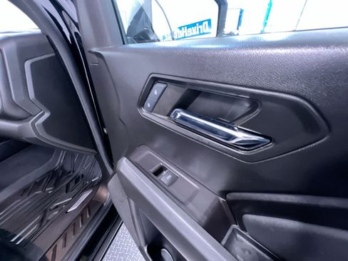 Used 2024 Chevrolet Colorado LT w/ LT Convenience Package RWD image 35