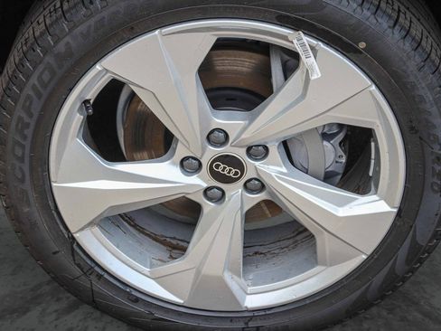 New 2025 Audi Q5 2.0T Premium Plus AWD/4WD image 11