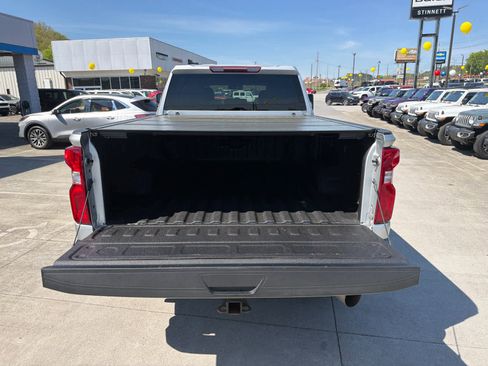 Used 2022 Chevrolet Silverado 2500 LTZ image 8