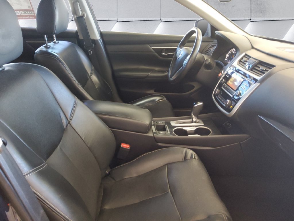 Used 2018 Nissan Altima 2.5 SL FWD image 13