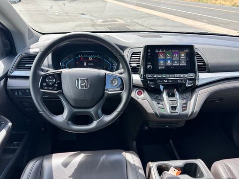 Used 2018 Honda Odyssey EX-L image 8