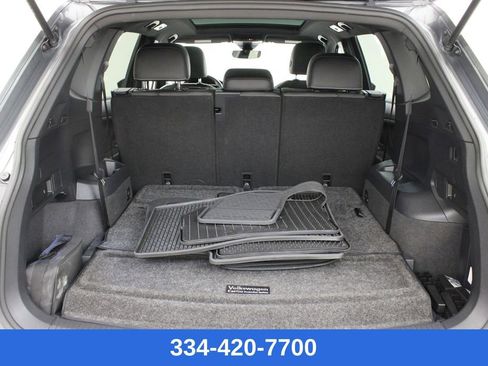 Certified 2023 Volkswagen Tiguan SE R-Line image 29