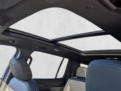 New 2026 Chevrolet Traverse LT w/ Sun and Wheel Package image 14