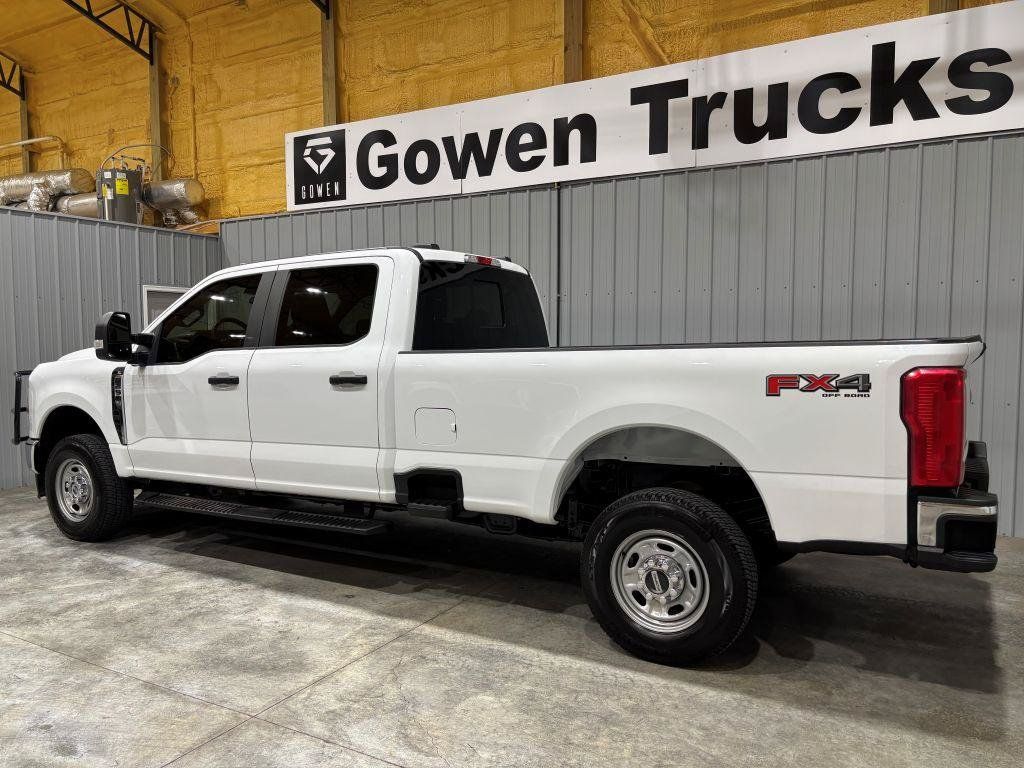 Used 2023 Ford F250 XL w/ XL Driver Assist Package AWD/4WD image 5