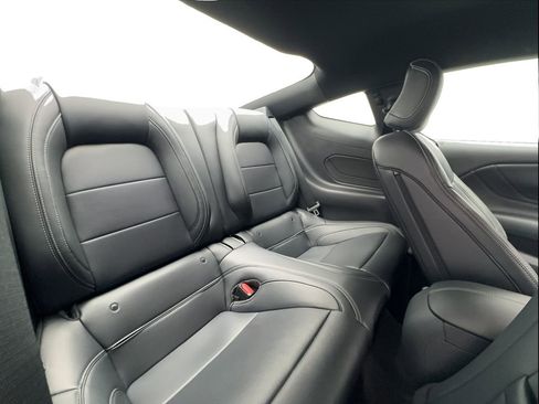 Used 2026 Ford Mustang Premium RWD image 27