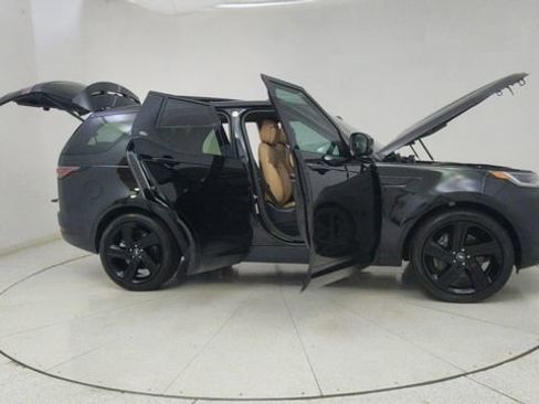 Used 2023 Land Rover Discovery S R-Dynamic image 76