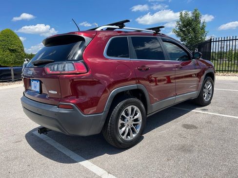 Used 2019 Jeep Cherokee Latitude Plus AWD/4WD image 4