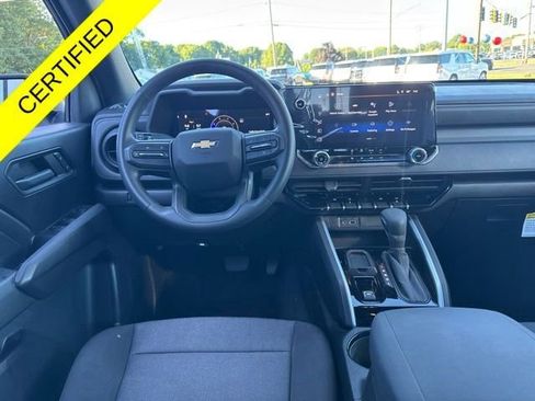 Used 2026 Chevrolet Colorado W/T RWD image 18