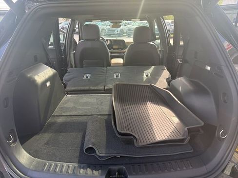 Used 2025 Chevrolet Equinox ACTIV w/ Safety and Technology Package AWD/4WD image 33