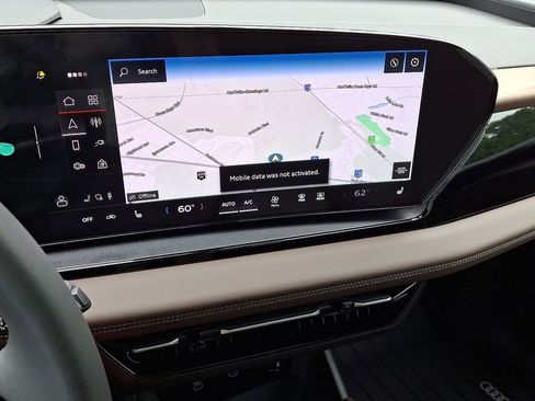 Used 2025 Audi Q6 e-tron Premium Plus w/ Premium Plus image 8