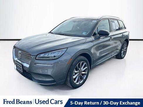 Used 2022 Lincoln Corsair Standard w/ Premium Package image 3