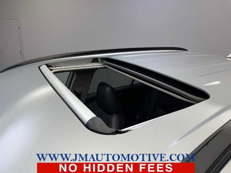 Used 2021 Toyota RAV4 XLE Premium AWD/4WD image 11