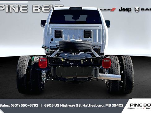 New 2026 RAM 5500 Tradesman AWD/4WD image 4