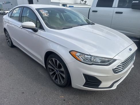 Used 2019 Ford Fusion SE AWD/4WD image 3