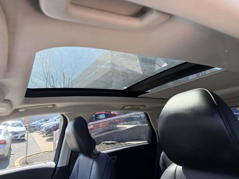 Used 2016 Ford Edge Titanium w/ Equipment Group 301A AWD/4WD image 30
