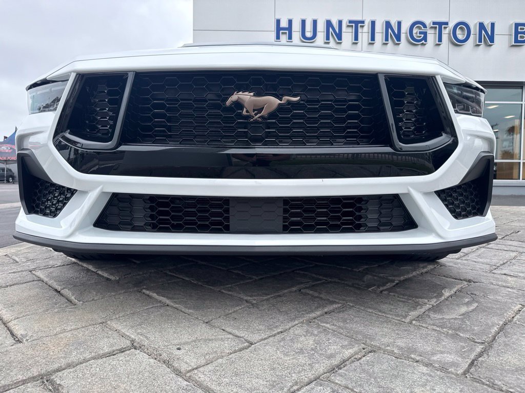 Used 2025 Ford Mustang GT Premium RWD image 24