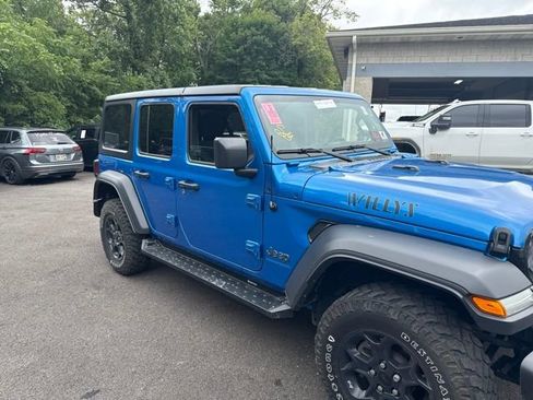 Used 2023 Jeep Wrangler Unlimited w/ Cold Weather Group AWD/4WD image 10