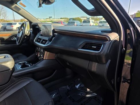 Used 2023 Chevrolet Tahoe High Country AWD/4WD image 10