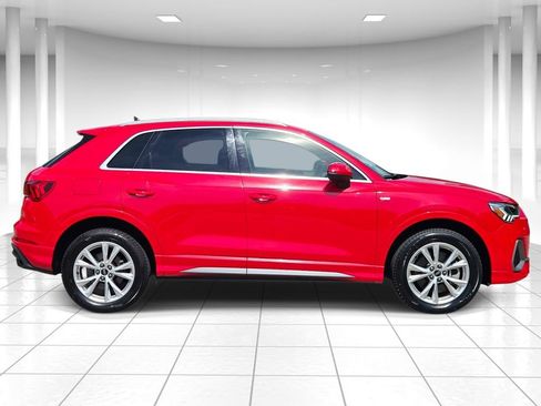 Used 2023 Audi Q3 2.0T Premium AWD/4WD image 2