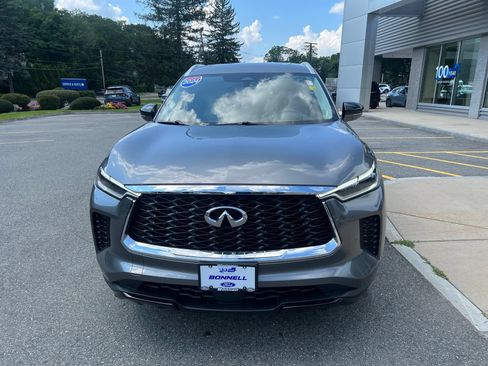 Used 2024 INFINITI QX60 Luxe w/ Vision Package AWD/4WD image 2