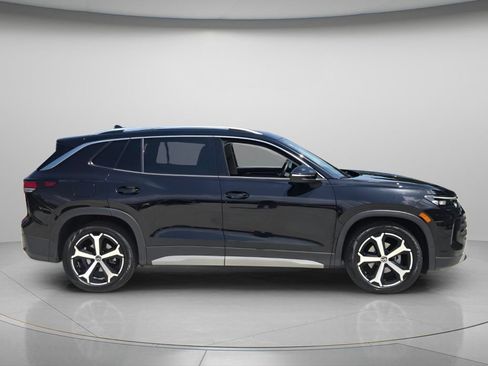 Certified 2026 Volkswagen Tiguan SE FWD image 6