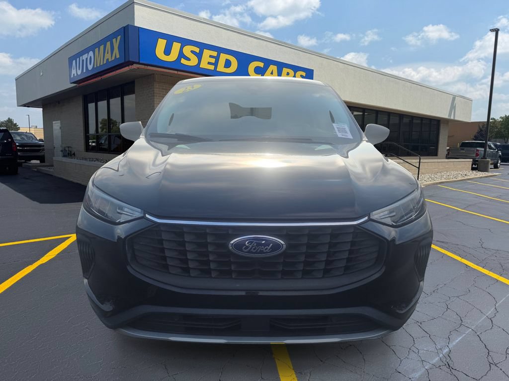 Used 2023 Ford Escape Active AWD/4WD image 3
