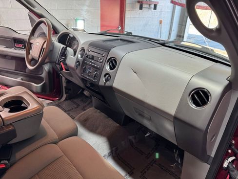 Used 2007 Ford F150 XLT image 13