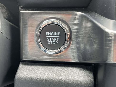 Used 2024 Ford F250 Lariat image 24