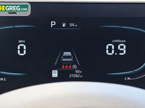 Used 2025 Kia Sportage EX FWD image 16