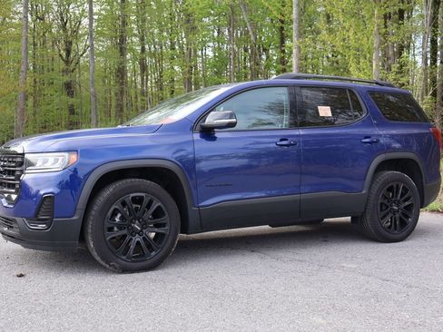 Used 2023 GMC Acadia SLE w/ Driver Convenience Package AWD/4WD image 7