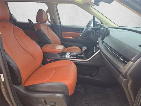 Used 2023 Kia Carnival SX FWD image 21