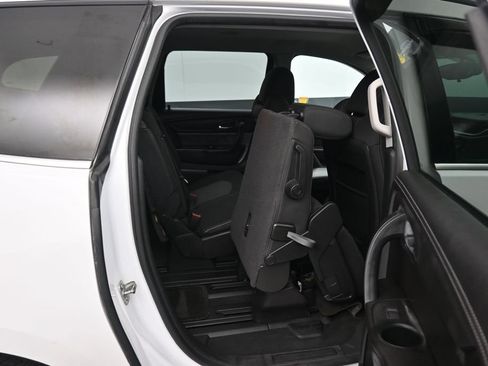 Used 2017 Chevrolet Traverse LT w/ Style and Technology Package AWD/4WD image 45