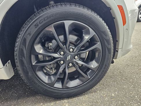 Used 2024 Dodge Durango R/T AWD/4WD image 8