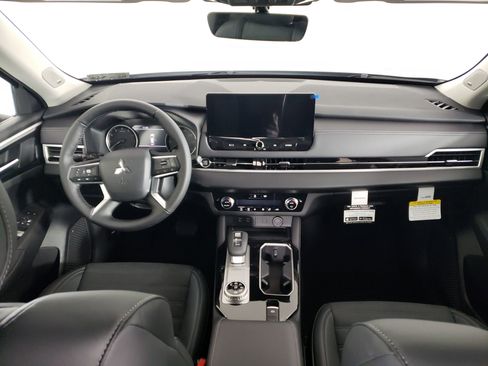New 2026 Mitsubishi Outlander Trail Edition image 16