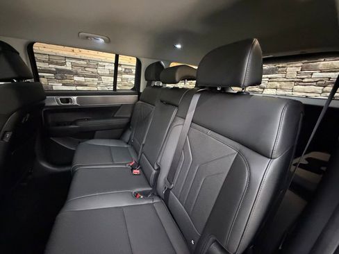 Used 2025 Hyundai Santa Fe XRT image 30