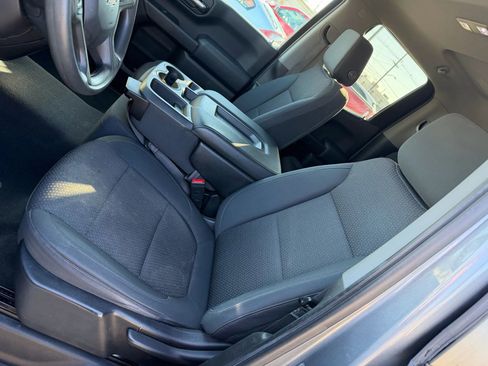 Used 2019 Chevrolet Silverado 1500 Custom w/ Custom Convenience Package image 10