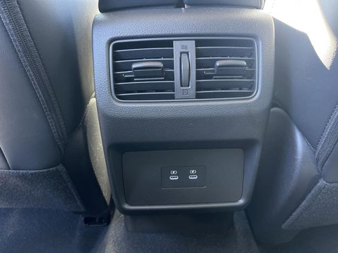 Used 2024 Nissan Rogue Platinum image 13