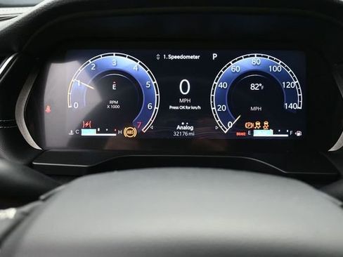 Used 2025 Jeep Grand Cherokee Altitude AWD/4WD image 19