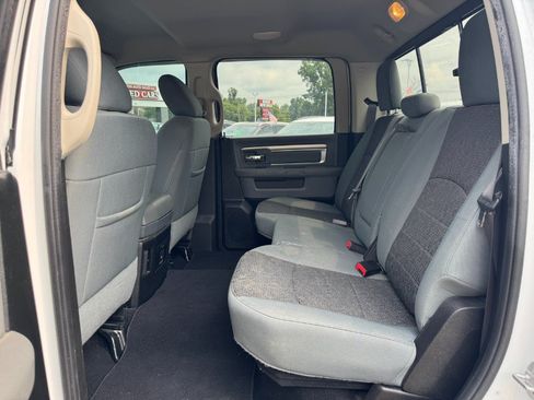 Used 2019 RAM 1500 Warlock AWD/4WD image 16
