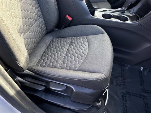 Used 2020 Chevrolet Equinox LT image 10