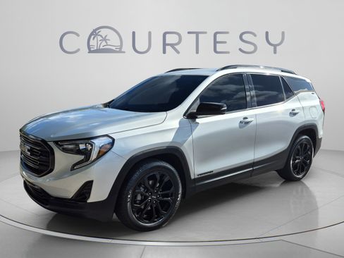 Used 2021 GMC Terrain SLT w/ Infotainment Package II FWD image 1