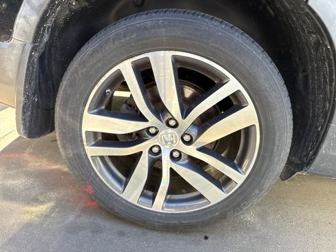 Used 2017 Honda Pilot Elite image 9