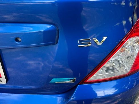 Used 2016 Nissan Versa SV FWD image 10