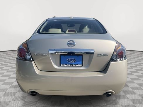 Used 2010 Nissan Altima 2.5 SL w/ SL Pkg FWD image 14