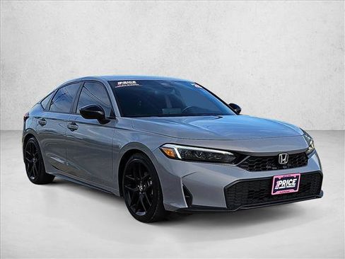 Used 2025 Honda Civic Sport image 3