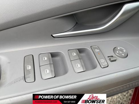 Used 2025 Hyundai Elantra SEL FWD image 13