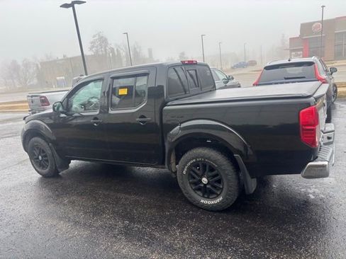 Used 2018 Nissan Frontier SV image 5