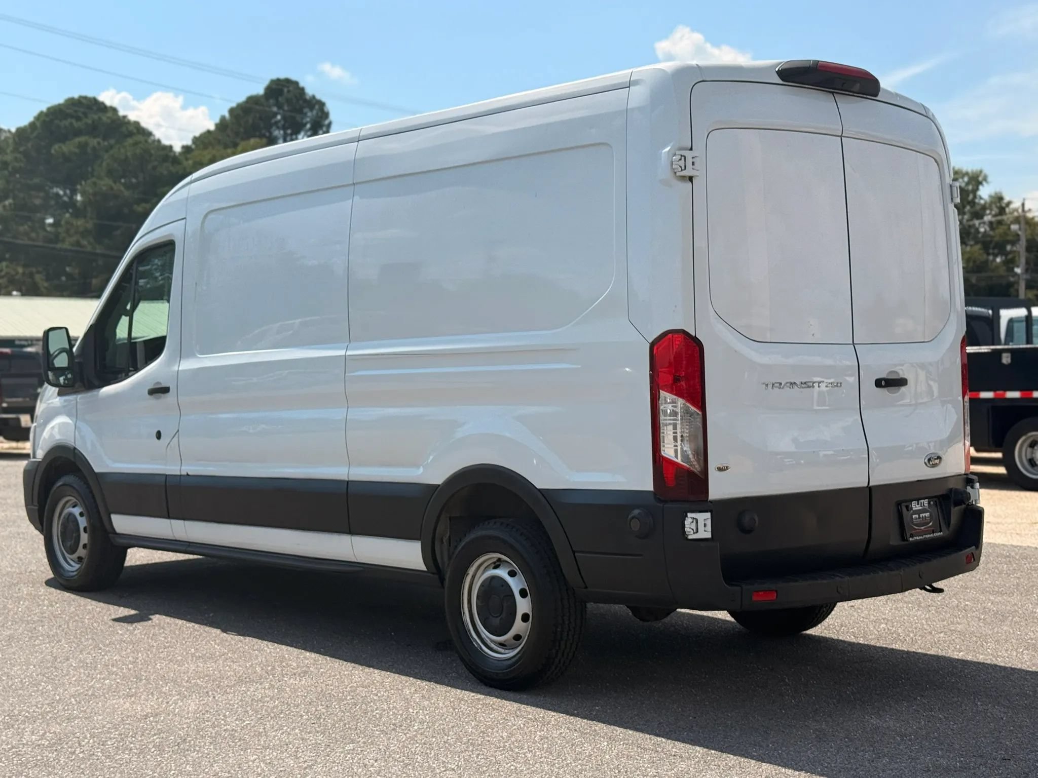 Used 2020 Ford Transit 250 Medium Roof w/ Load Area Protection Package RWD image 8