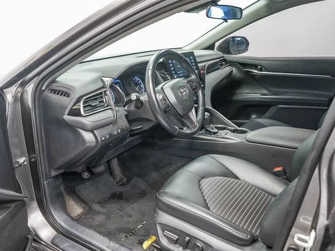 Used 2021 Toyota Camry SE image 17